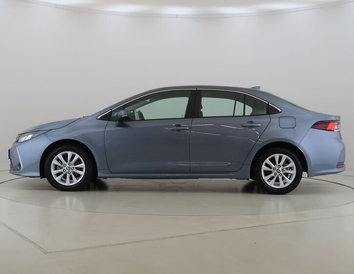 Toyota Corolla Sedan / Limuzína 1,5 l 92 kw