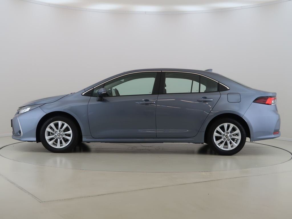 Toyota Corolla Sedan / Limuzína 1,5 l 92 kw