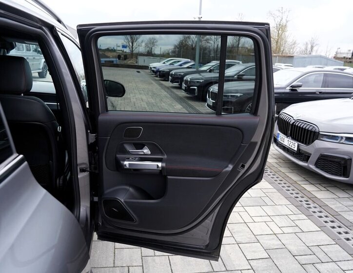 Mercedes-Benz GLB SUV / Terénní 2,0 l 110 kw