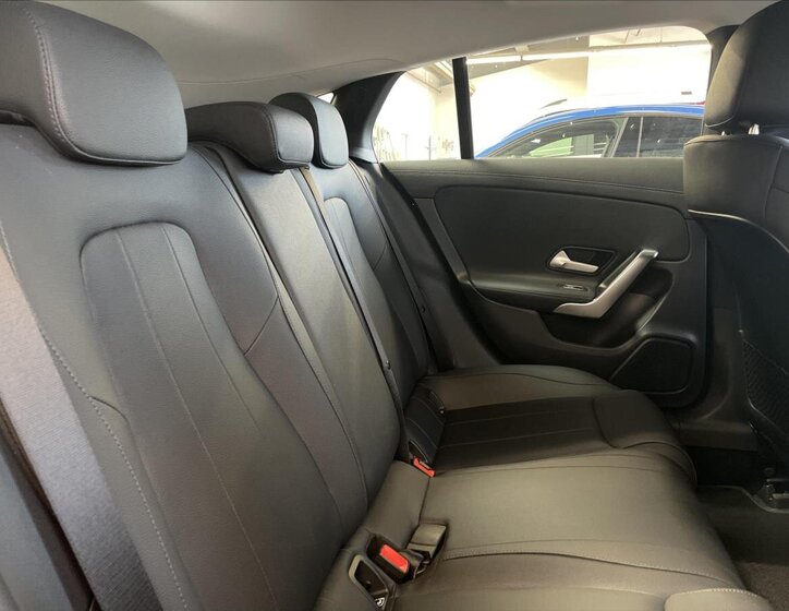 Mercedes-Benz CLA 19