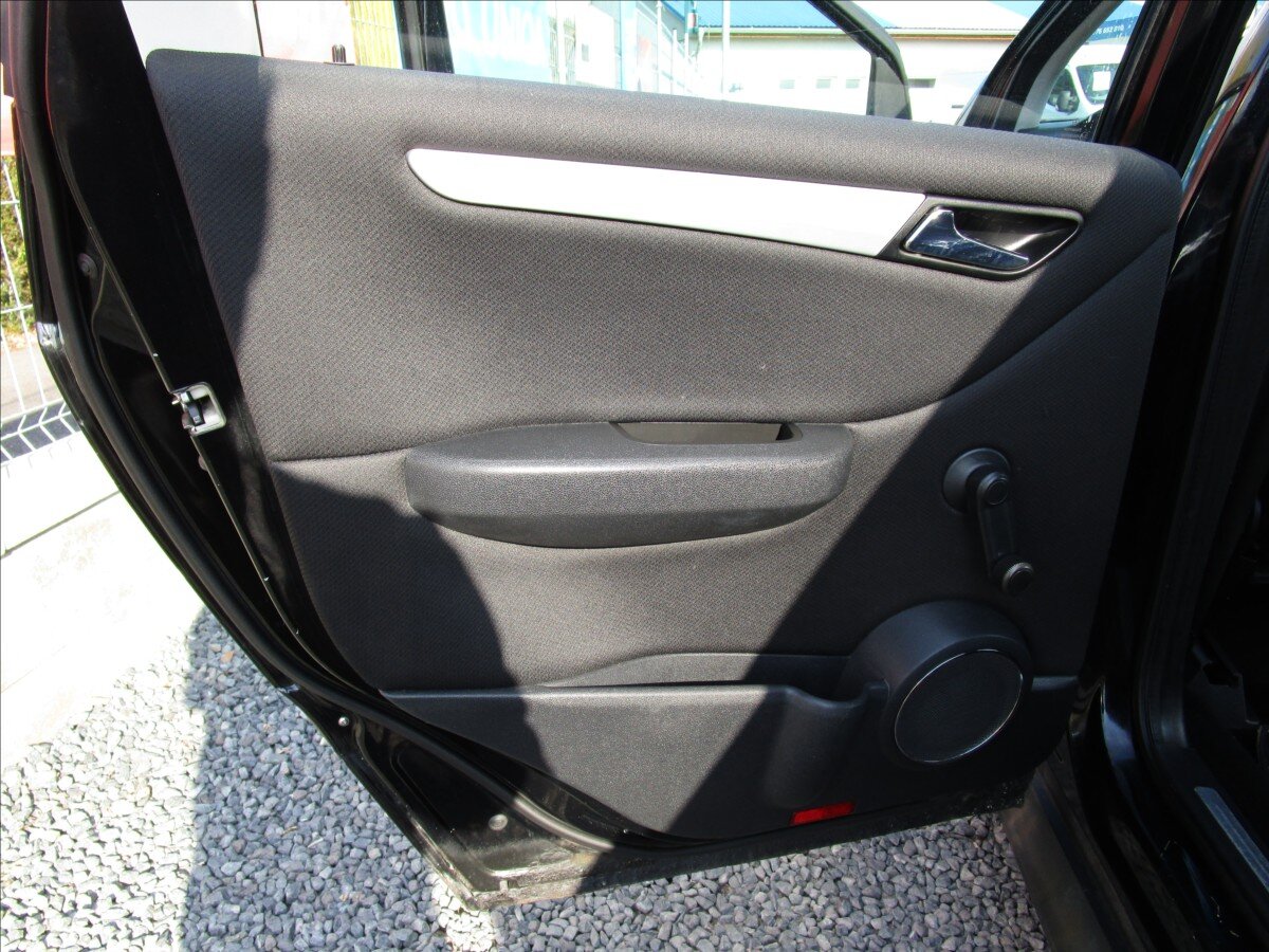 Mercedes-Benz Třídy B Kombi 2,0 l 80 kw