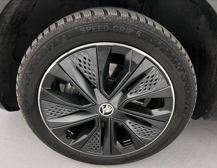 Škoda Karoq SUV 1,5 l 110 kw