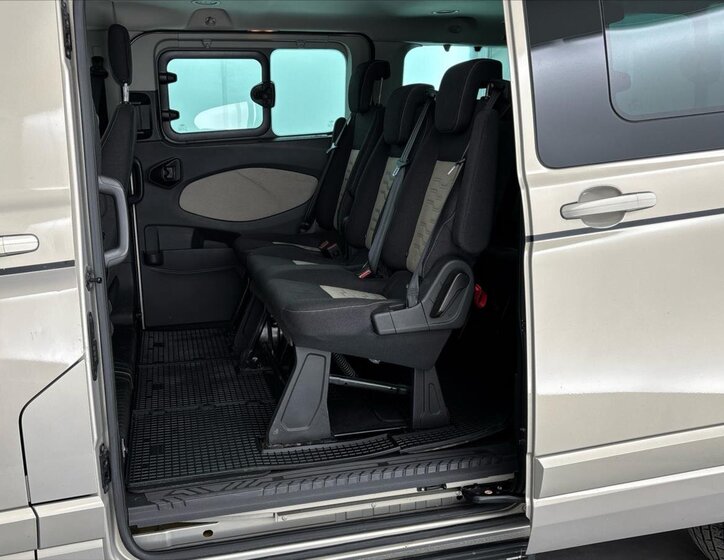 Ford Tourneo Custom Kombi 2,0 l 125 kw