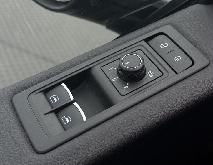 Volkswagen Multivan 24