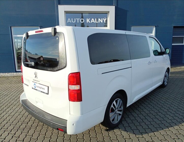 Peugeot Traveller 4