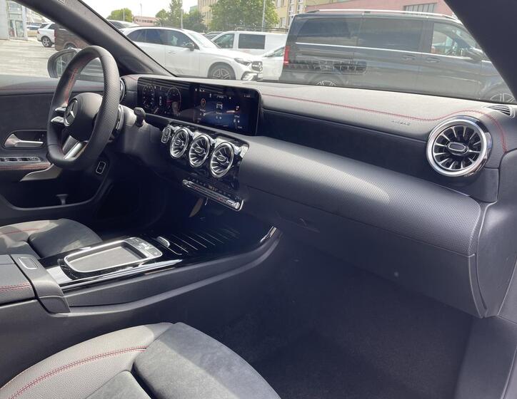 Mercedes-Benz CLA 15