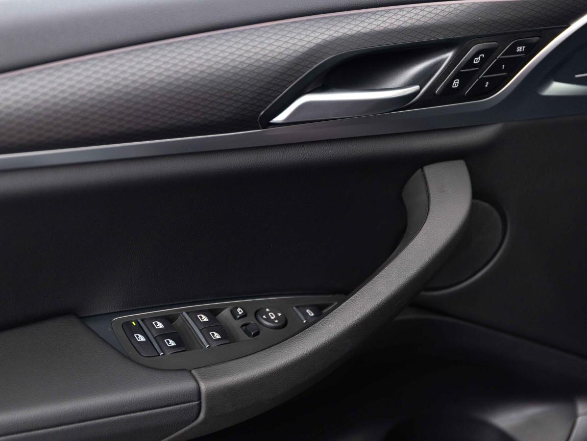 BMW X4 SUV / Terénní 2,0 l 140 kw