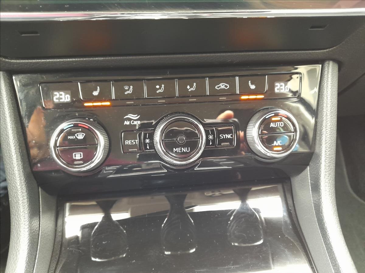 Škoda Superb Kombi 2,0 l 200 kw