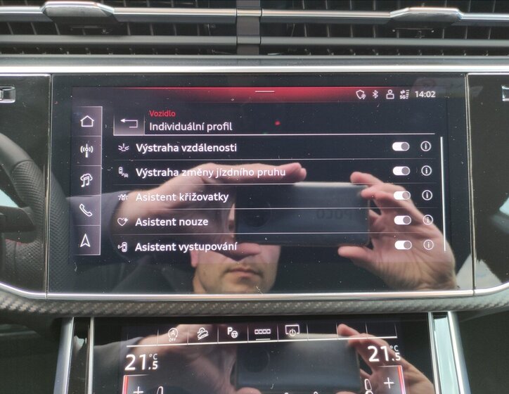 Audi Q8 SUV / Terénní 3,0 l 210 kw