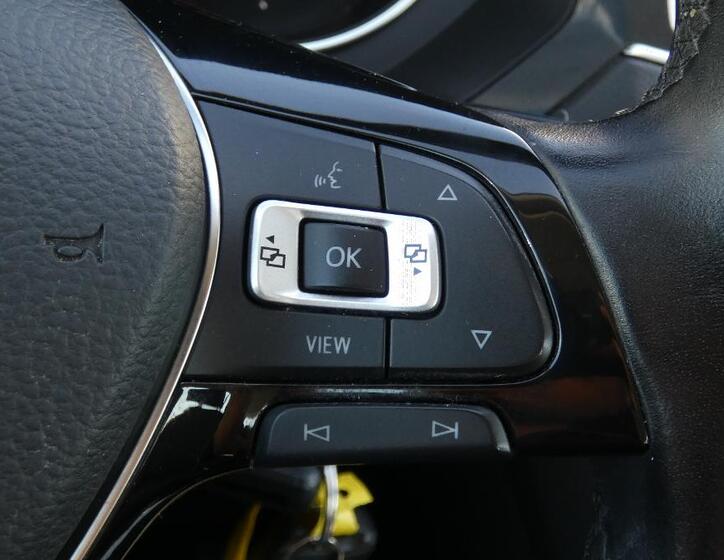 Volkswagen Tiguan 12