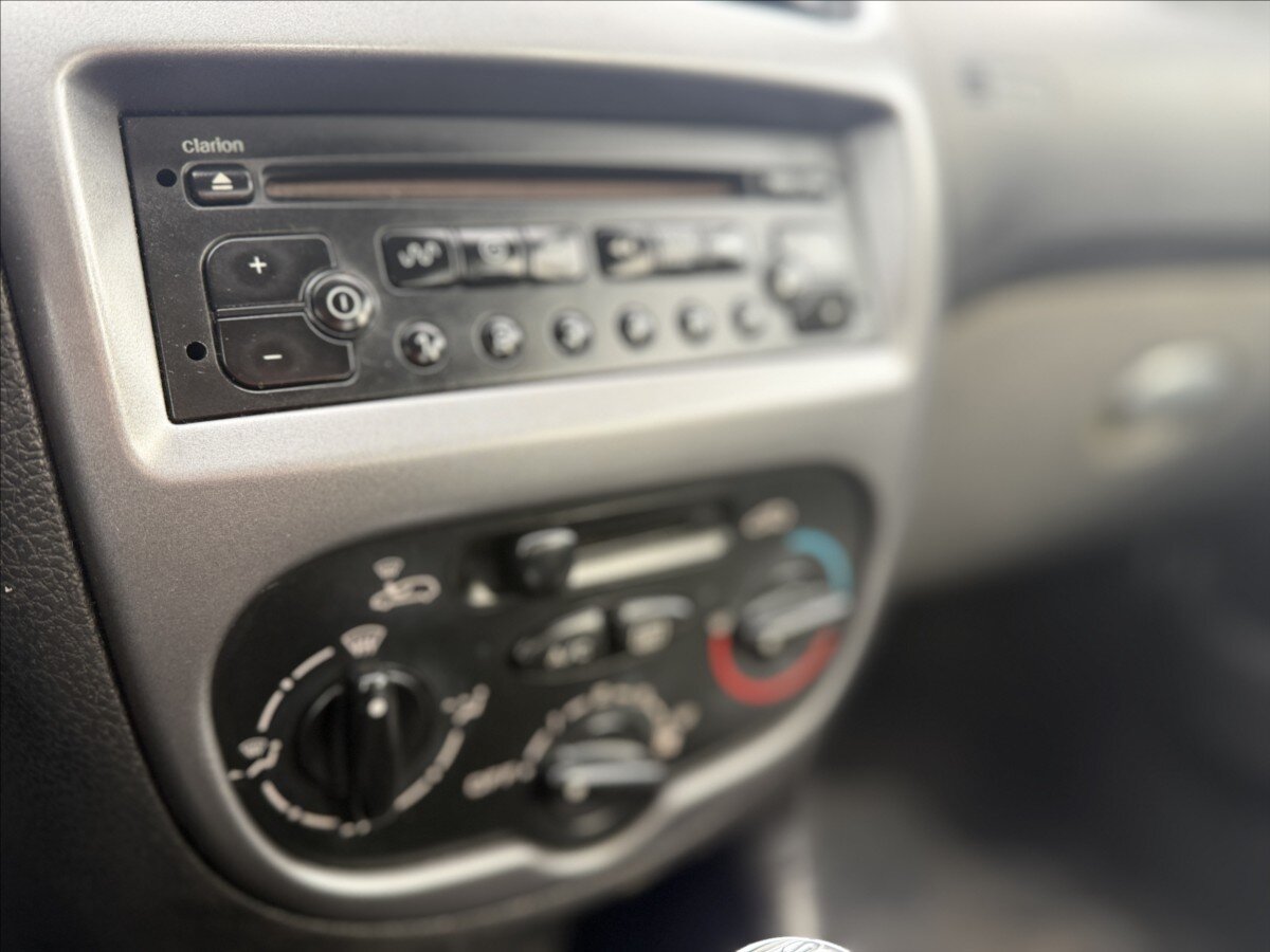 Peugeot 206 Hatchback 1,4 l 50 kw