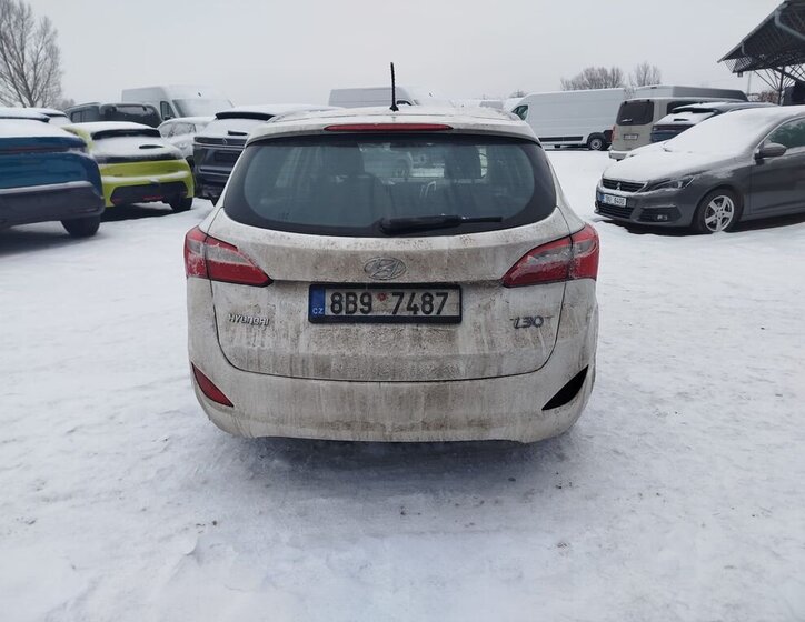Hyundai i30 Kombi 1,4 l 73 kw