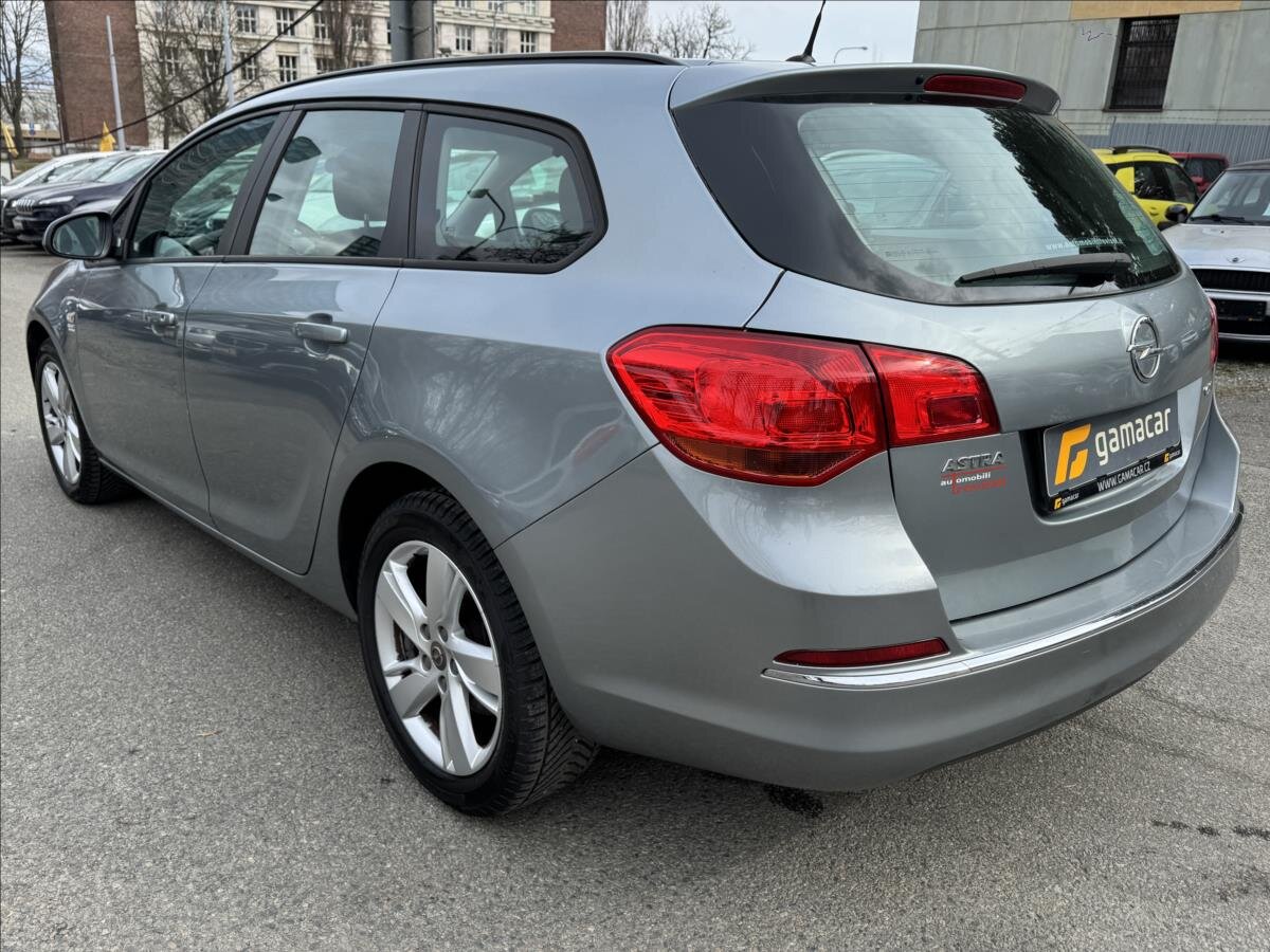 Opel Astra Kombi 1,7 l 81 kw