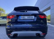 Jaguar F-Pace 9