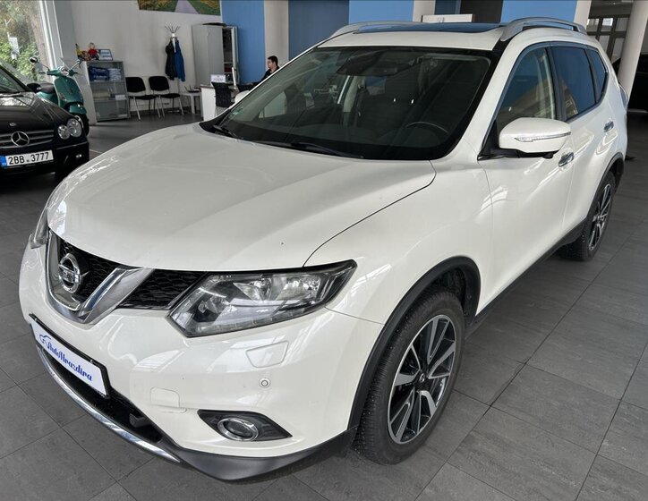 Nissan X-Trail SUV / Terénní 2,0 l 130 kw
