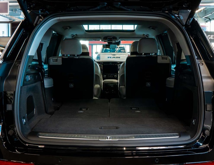 Jeep Grand Cherokee 6