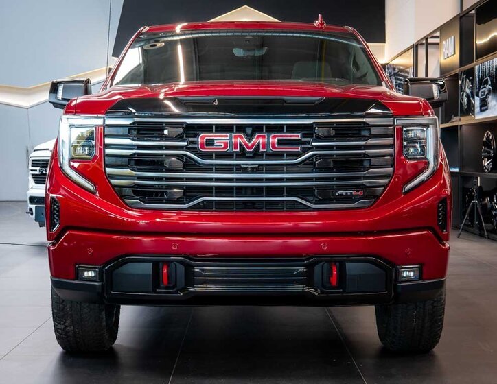 GMC Sierra Pick-up 6,2 l 313 kw