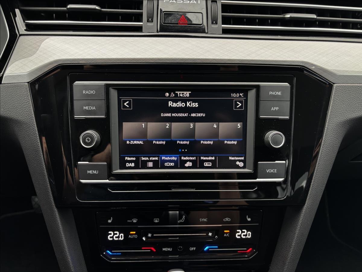 Volkswagen Passat Kombi 1,5 l 110 kw