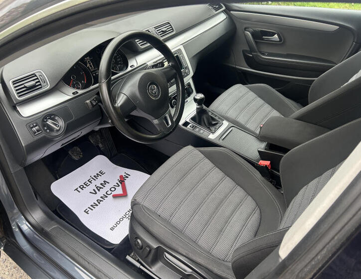 Volkswagen Passat CC 26