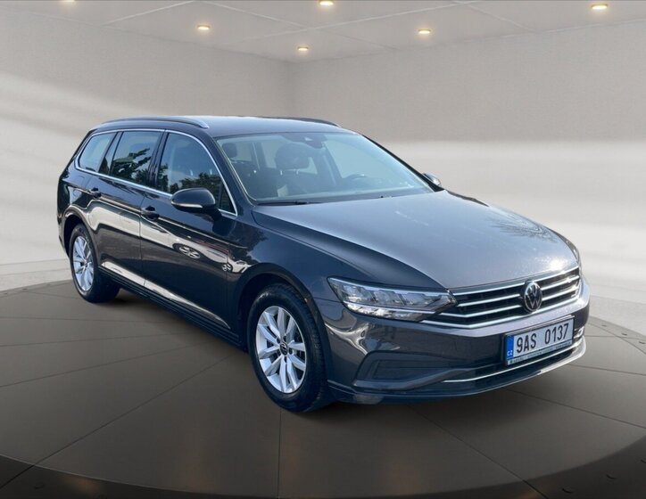 Volkswagen Passat Kombi 1,5 l 110 kw
