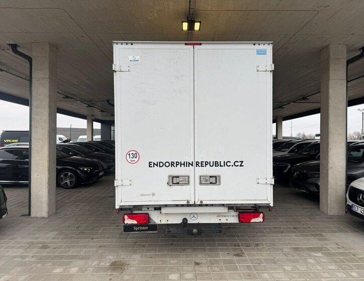 Mercedes-Benz Sprinter 6