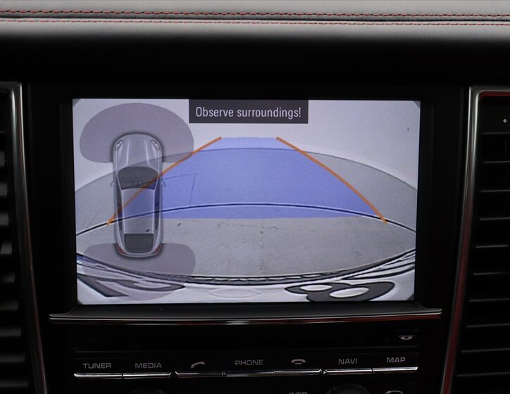 Porsche Panamera Hatchback 3,0 l 221 kw