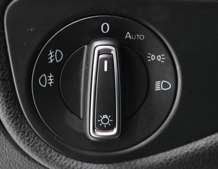 Volkswagen Touran MPV 2,0 l 110 kw