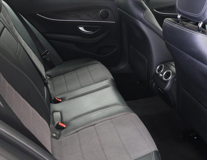 Mercedes-Benz Třídy E Kombi 2,0 l 135 kw