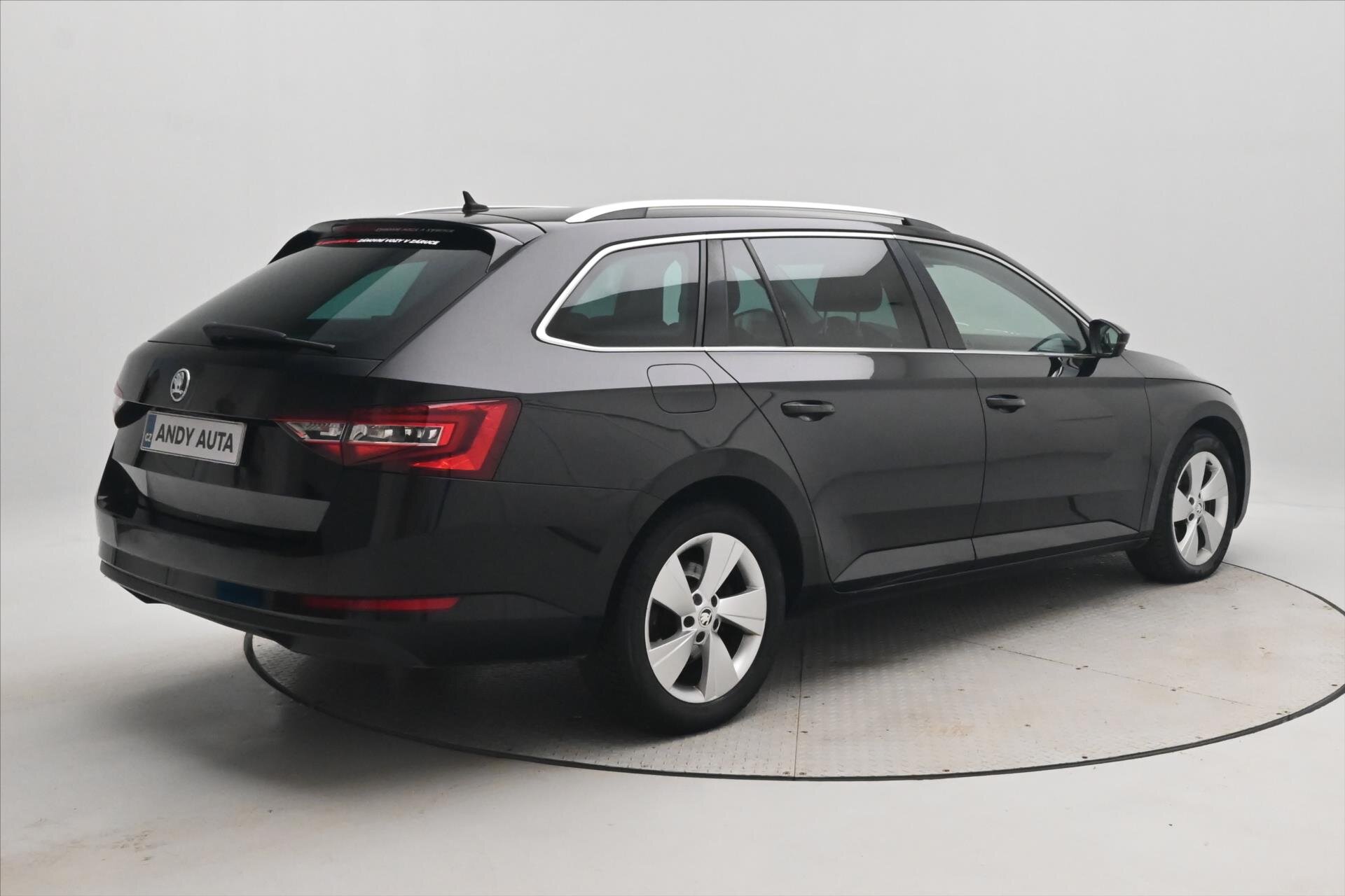 Škoda Superb Kombi 2,0 l 110 kw