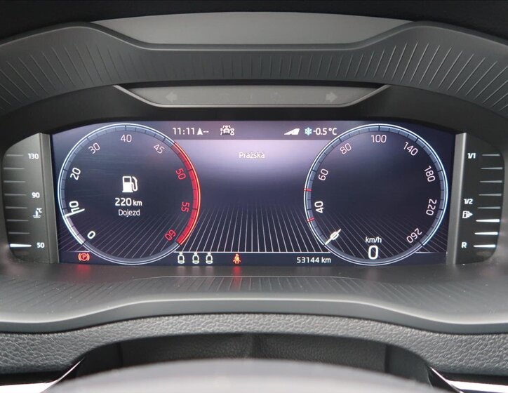 Škoda Karoq SUV / Terénní 2,0 l 85 kw