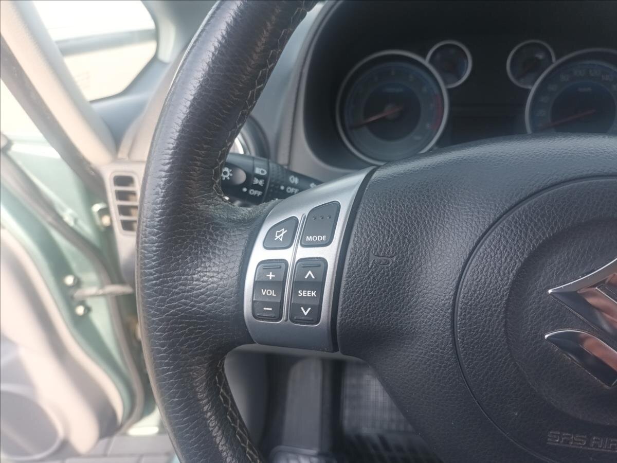 Suzuki SX4 Hatchback 1,6 l 88 kw