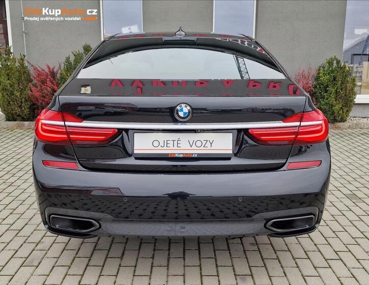 BMW Řada 7 9