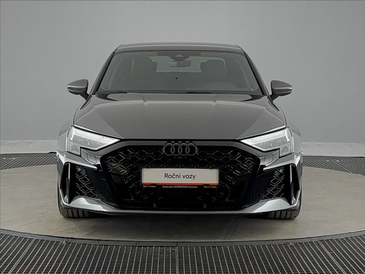 Audi RS 3 Sedan / Limuzína 2,5 l 294 kw