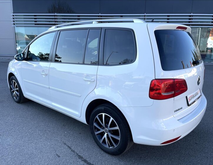 Volkswagen Touran MPV 1,6 l 77 kw
