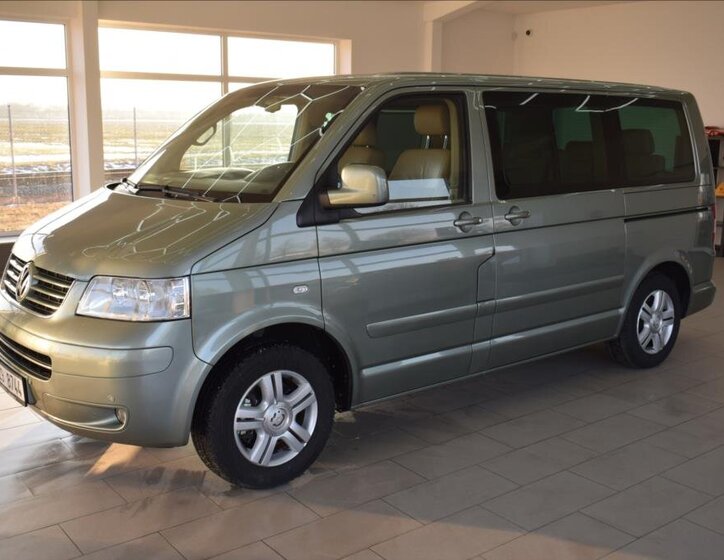 Volkswagen Multivan VAN / Minibus 2,5 l 128 kw