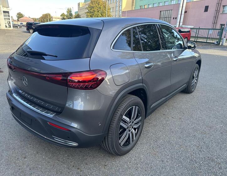 Mercedes-Benz EQA 5