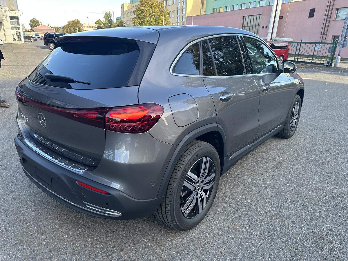 Mercedes-Benz EQA