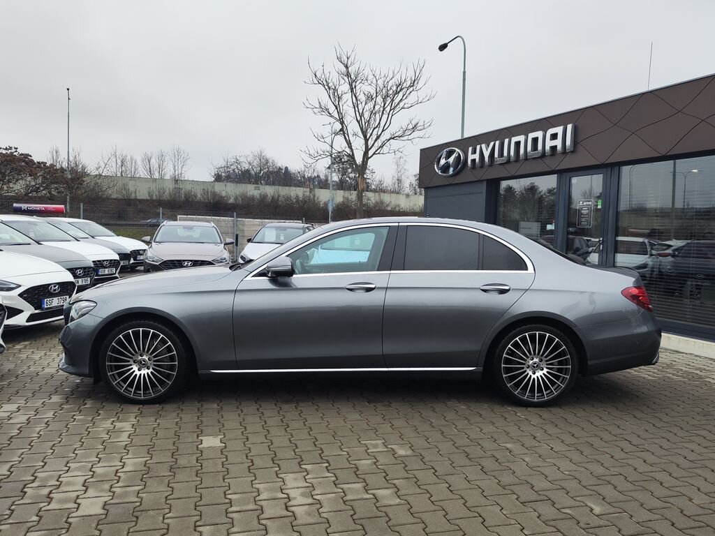 Mercedes-Benz Třídy E Sedan 3,0 l 190 kw