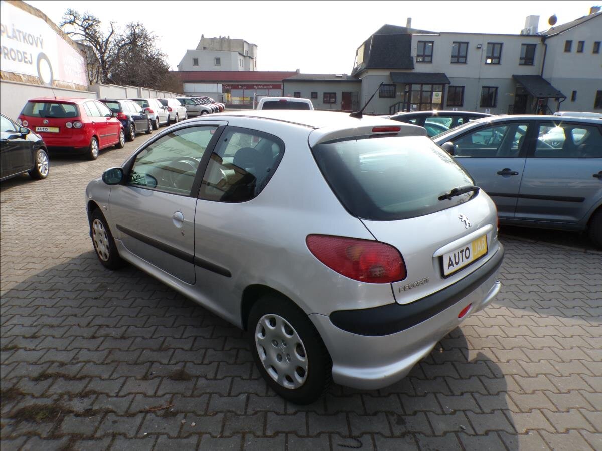 Peugeot 206 Hatchback 1,4 l 55 kw
