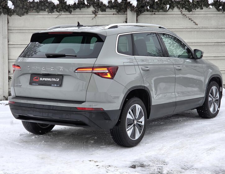 Škoda Karoq SUV 1,5 l 110 kw