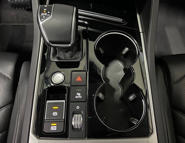 Volkswagen Touareg SUV 3,0 l 210 kw