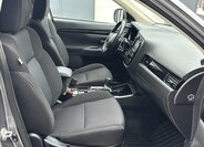 Mitsubishi Outlander SUV 2,0 l 110 kw