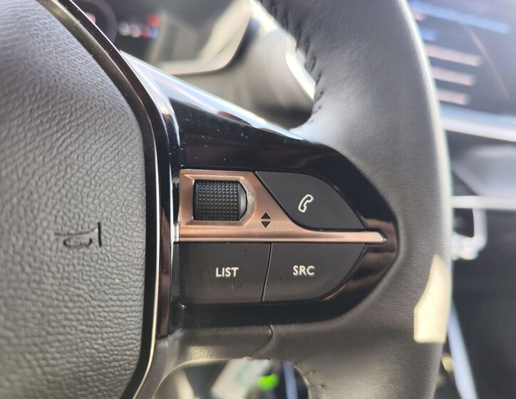 Peugeot 2008 Hatchback 1,2 l 74 kw