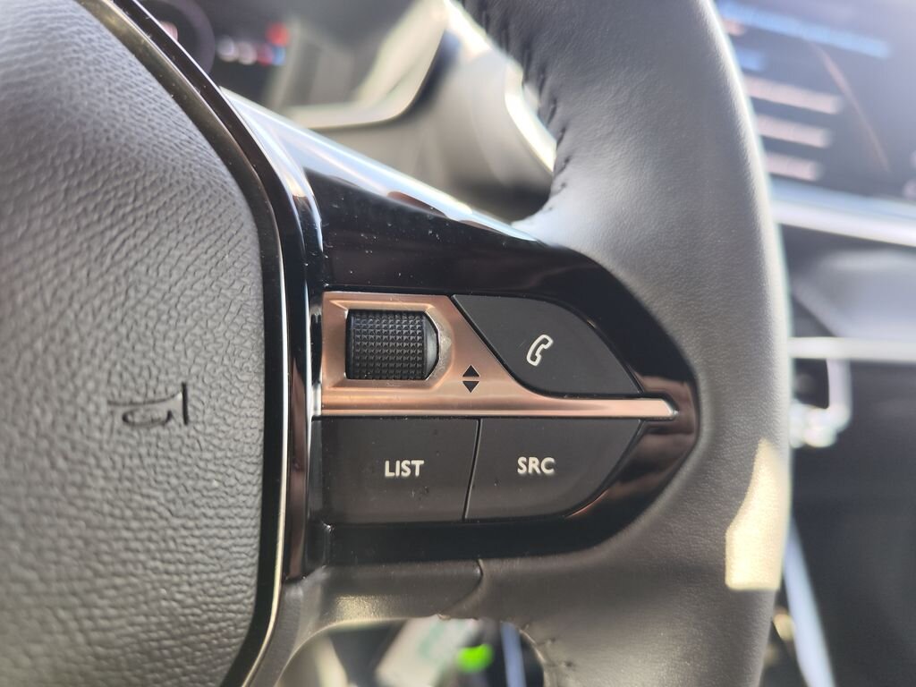 Peugeot 2008 Hatchback 1,2 l 74 kw