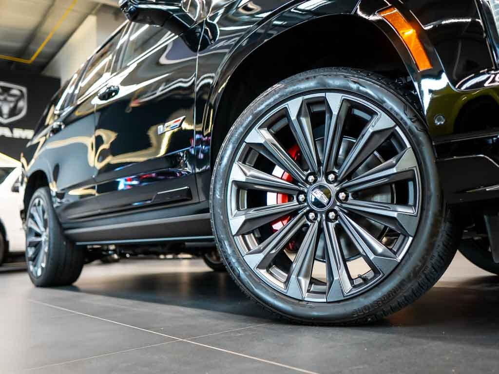 Cadillac Escalade SUV / Terénní 6,2 l 508 kw