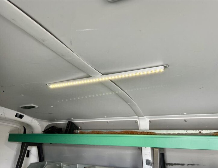 Volkswagen Transporter 18