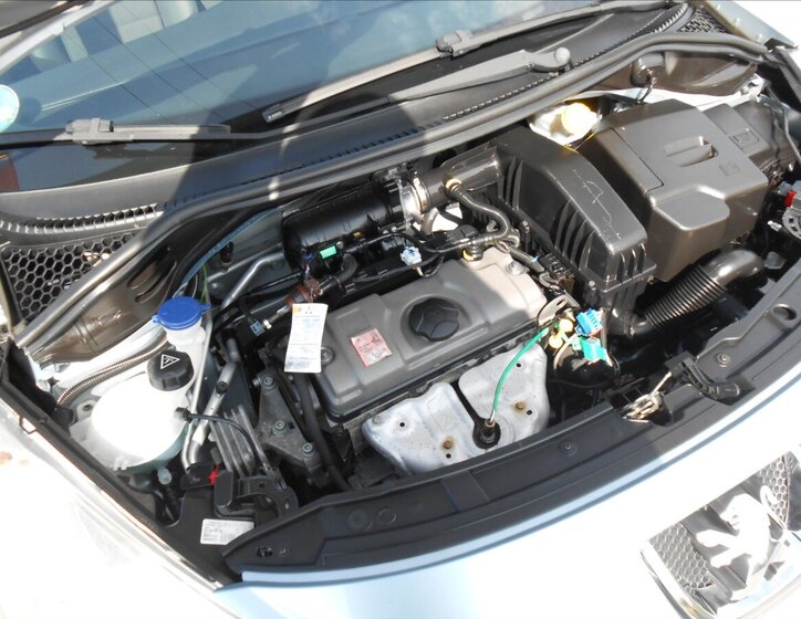 Peugeot 207 Kombi 1,4 l 54 kw