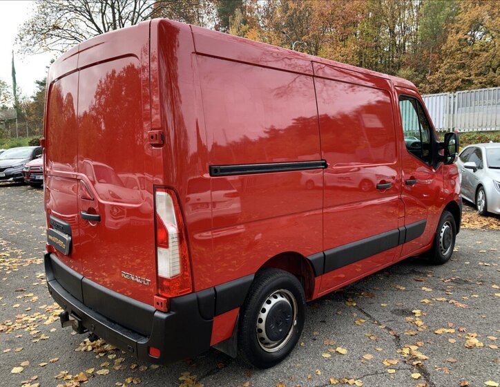 Renault Master 8