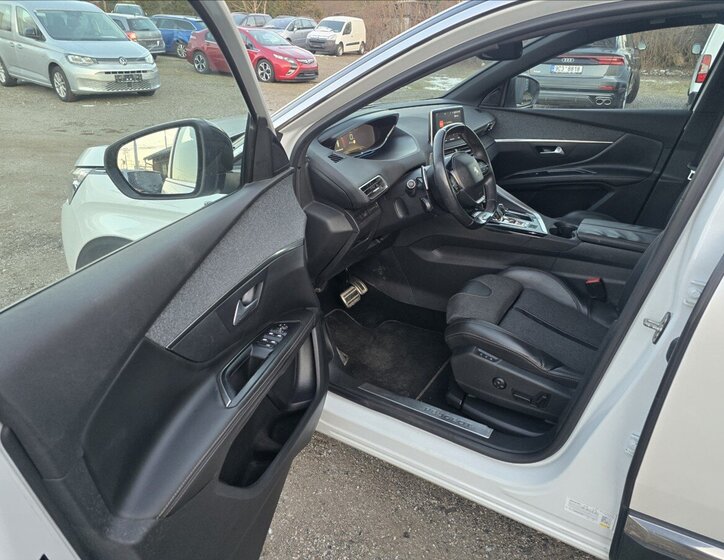 Peugeot 5008 SUV / Terénní 1,6 l 88 kw