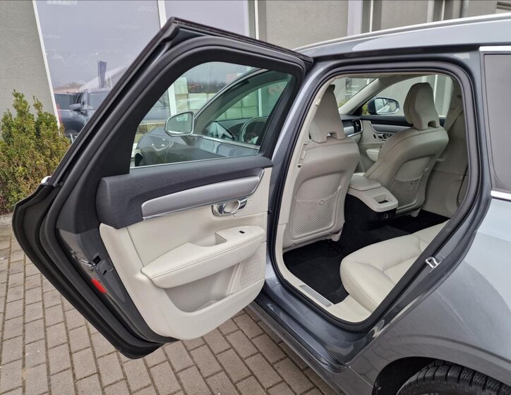 Volvo V90 Kombi 2,0 l 140 kw